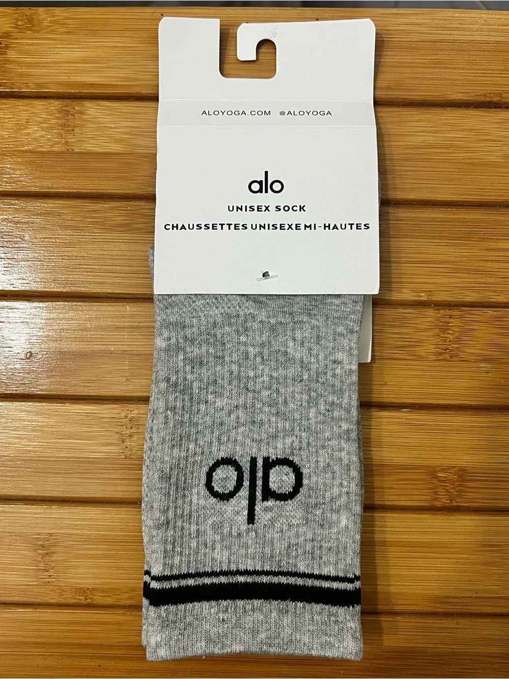 Alo Yoga Unisex Half Crew Throwback Socks S Gray Black Athleisure Casual